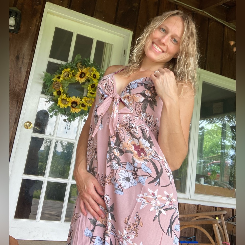 SHEIN Tie Front Pink Floral Maxi Dress size S Cross Straps back V-Neck tie front